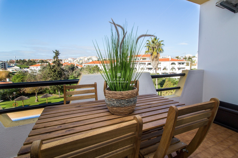 Balcony 3, Apartment Ouravale - By D´alma, Albufeira
