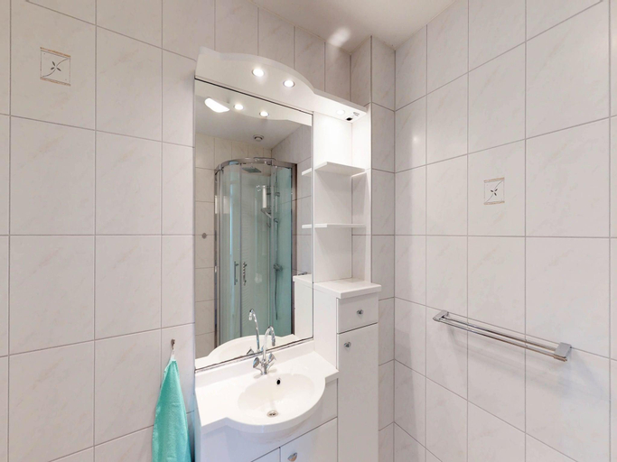 Bathroom 3, Villa in Zeeland with Private Terrace, Noord-Beveland
