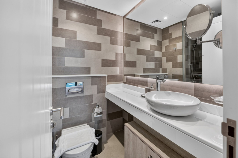 Room 3, Seven Palm 1BR Sweet Stylish Serene, Dubai