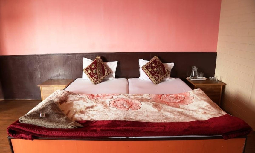 Bedroom 2, Hotel Chumila Gangtok, East Sikkim