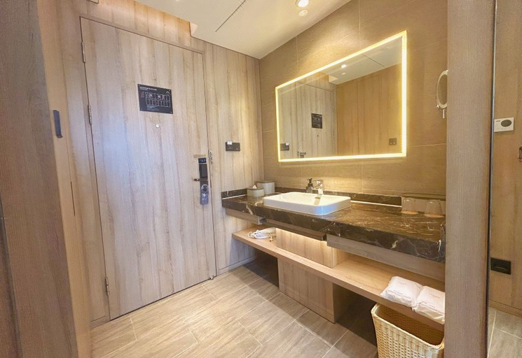 Bathroom 3, Atour Hotel Nantong Development Zone Center, Nantong