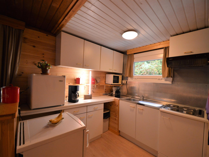 Kitchen 2, Cozy Chalet With Barbecue, Namur