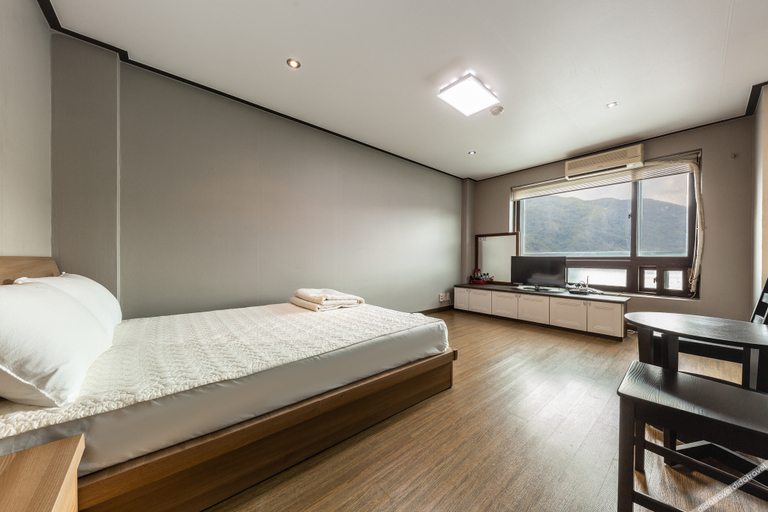 Bedroom 2, Danyang Sky, Danyang