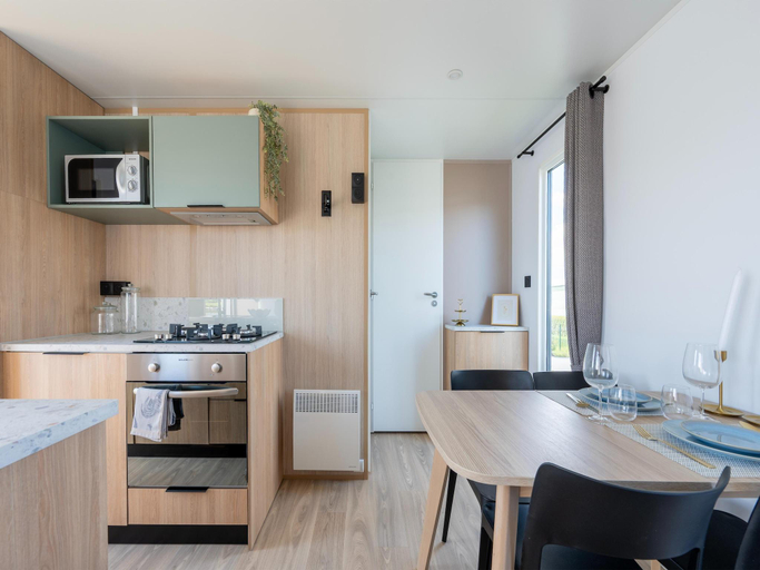 Restaurant, Caravan Bredene by the sea, West-Vlaanderen