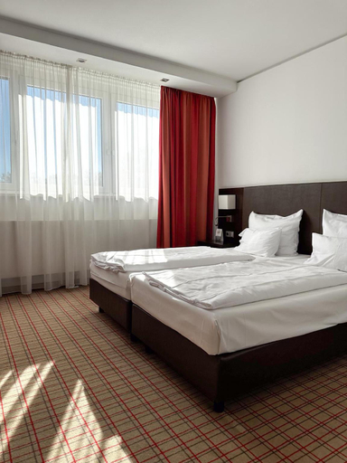Bedroom 2, Feringapark Hotel by Coffee Fellows Hotels, München