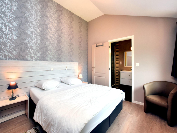 Bedroom 4, Luxurious Chalet in Beauraing with Sauna, Ardennes