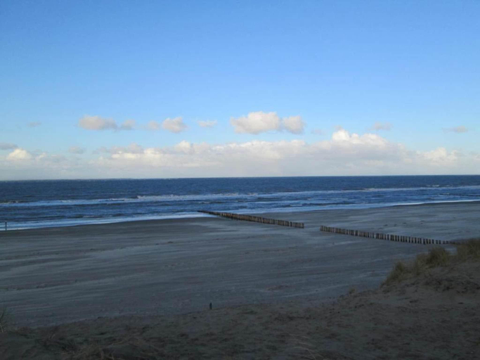 Surrounding environment 3, Inviting Hollum Chalet near Golf Course, Ameland