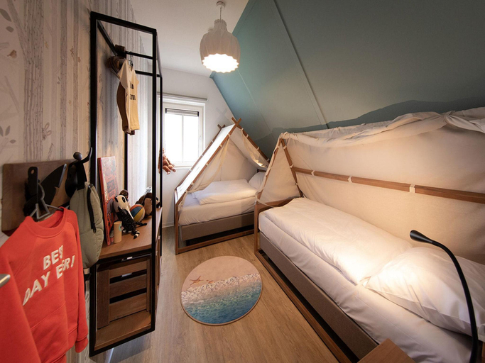 Bedroom 2, Kids Special 8p villa in Thorn, Thorn