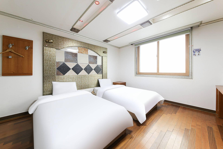 Bedroom 3, Gunsan Welcome Hotel, Gunsan