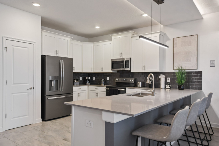 Interior 4, Lakeview Home w/ Mario Game Room & Themed Bedrooms, Osceola