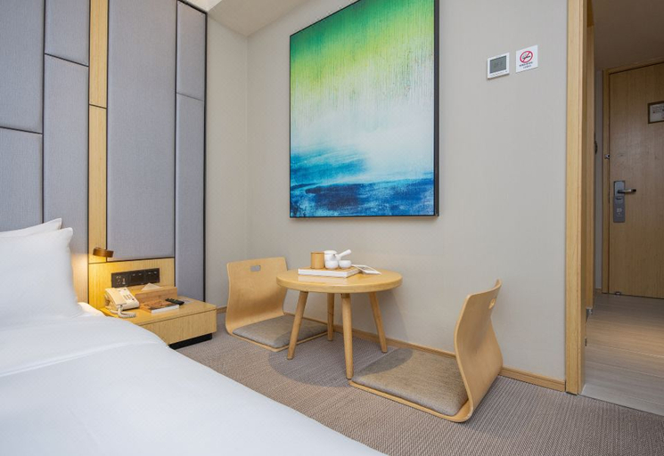 Bedroom 2, JI Hotel Beiing Capital Airport, Beijing