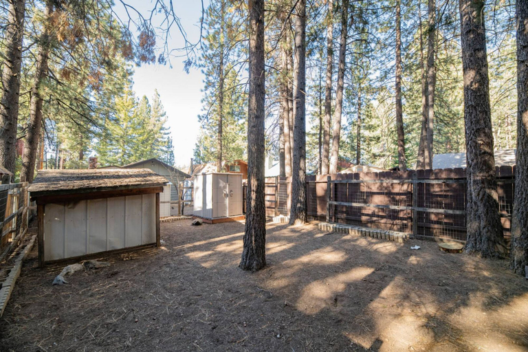 Others 5, Moonridge Hideaway, San Bernardino