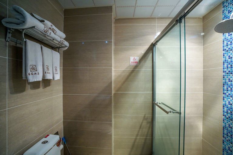 Bathroom, Huake Select Hotel (Jinan West Railway Station), Jinan