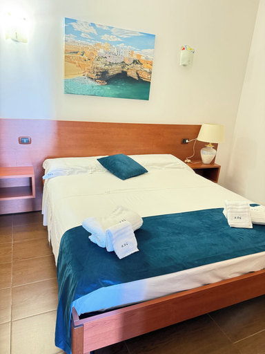 Room 3, Residence Bandiera Gialla, Barletta-Andria-Trani