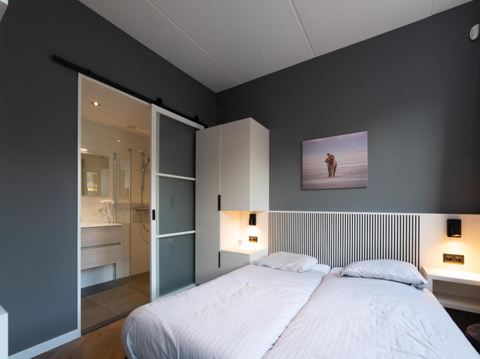 Bedroom 4, Beautiful villa in Colijnsplaat, Noord-Beveland