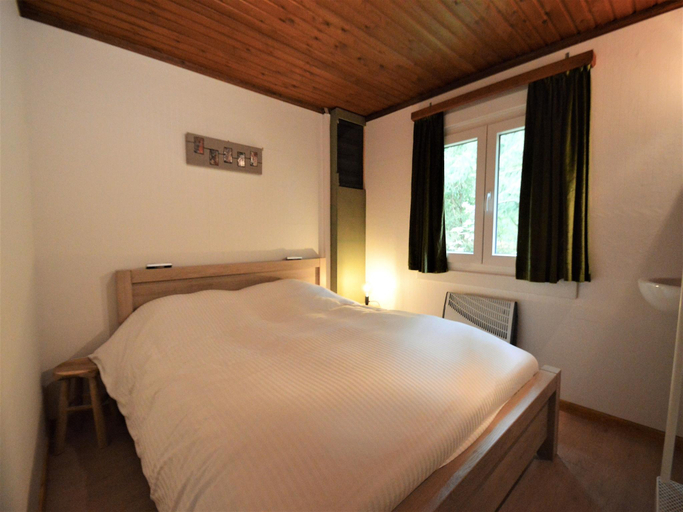 Bedroom 5, Cozy Chalet with barbecue, Namur