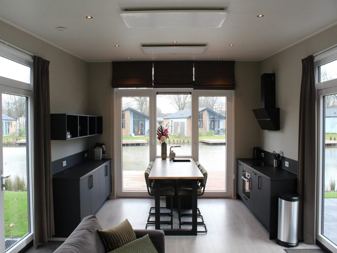 Food & Drinks 4, Charming Chalet Near Efteling, Loon op Zand