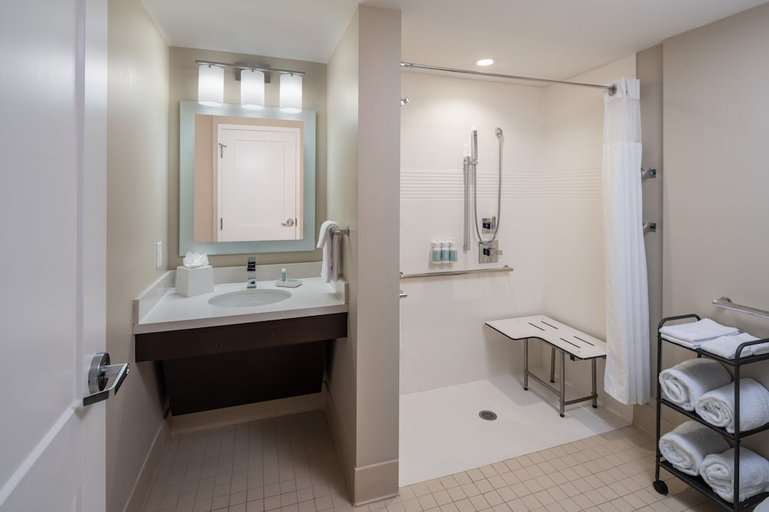 Bathroom 3, TownePlace Suites by Marriott Miami Kendall West, Miami-Dade