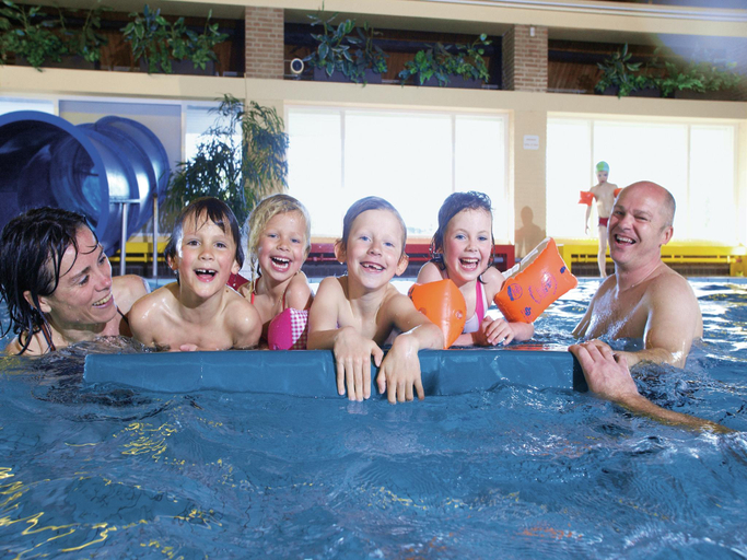 Sport & Beauty 4, Villa in Netherlands with Private Sauna  Bath, Schouwen-Duiveland