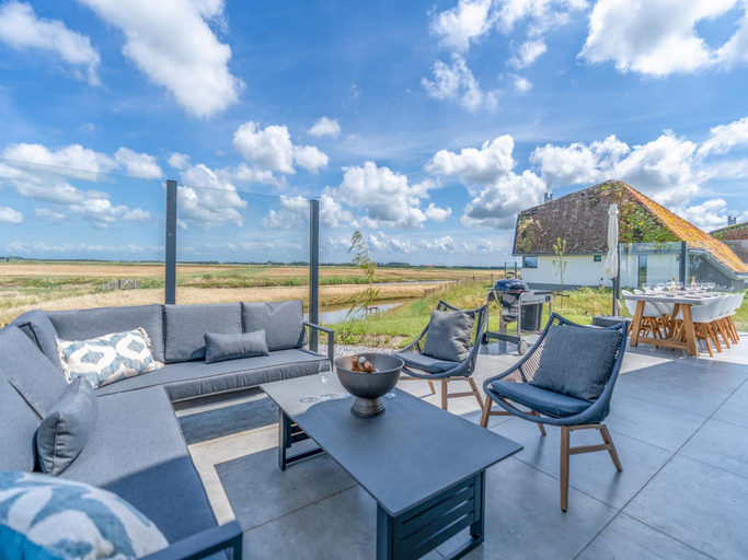Balcony/terrace 5, Modern, luxury nature villa with hot tub, Texel