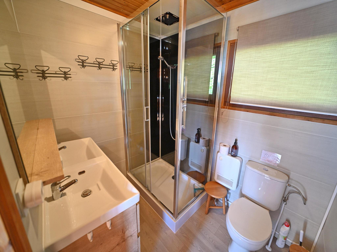Bathroom 4, Chalet in Somme-Leuze with Stunning Garden, Namur