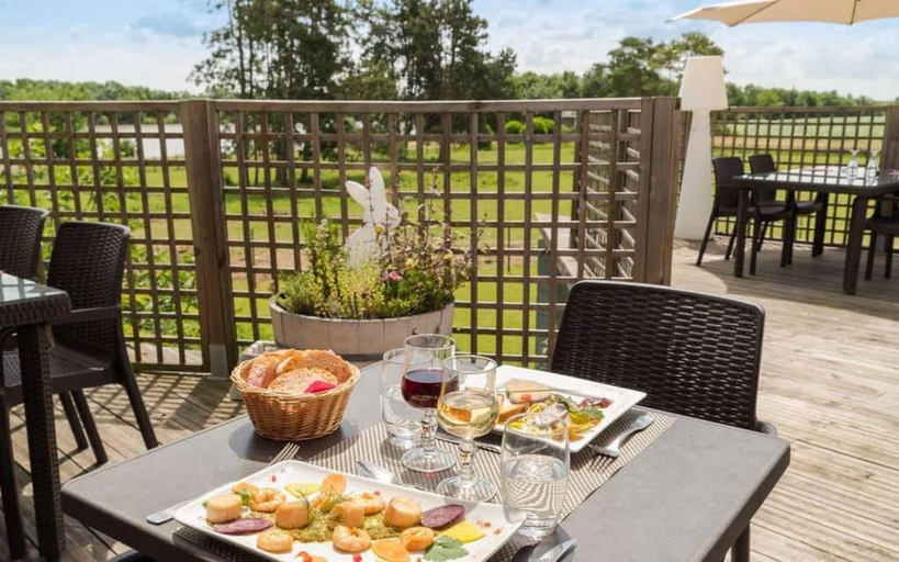 Food & Drinks 4, Logis Hotel Restaurant La Vieille Ferme, Macon Nord, Saône-et-Loire