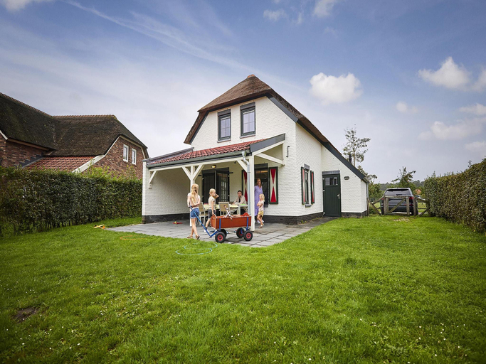 Exterior & Views 1, Farmhouse in Limburg with Subtropical Pool, Roggel en Neer