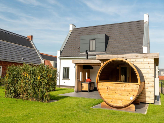 Exterior view 4, Wellness 12p villa in Thorn with sauna, Thorn