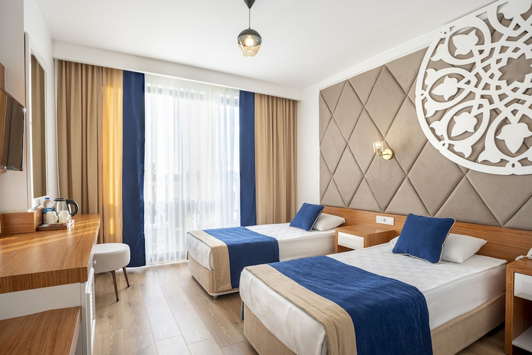 Bedroom 3, The Sansa Hotel & Spa, Manavgat