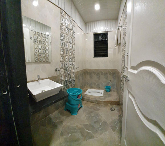 Bathroom 4, Hotel Shiv Sangram Ahmednagar, Ahmadnagar