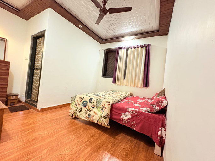 Room 3, Kaushik Cottage Matheran, Raigarh