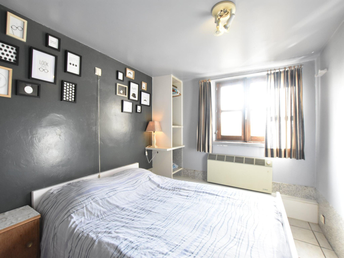 Bedroom 2, Appealing Chalet in Westouter with Garden, West-Vlaanderen