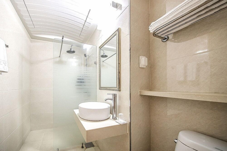 Bathroom 5, Shin Shin Hotel Jeju City, Jeju