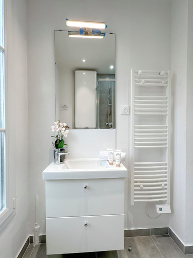Bathroom 5, TOCQUEVILLE, Paris