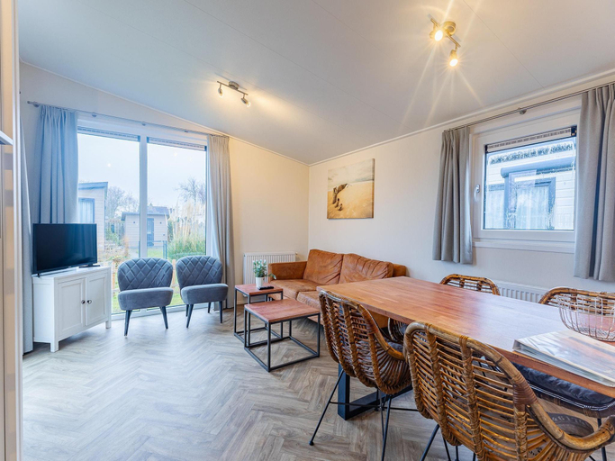 Interior view 2, Bright Beachside Base in Burgh-Haamstede, Schouwen-Duiveland