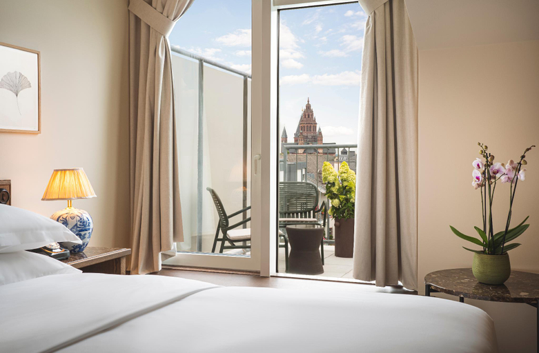 Bedroom 2, Brunfels Hotel, in the Unbound Collection by Hyatt, Mainz