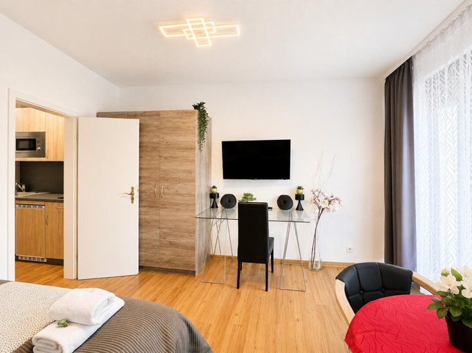 Room 3, Riverside Retreat in Koblenz, Koblenz