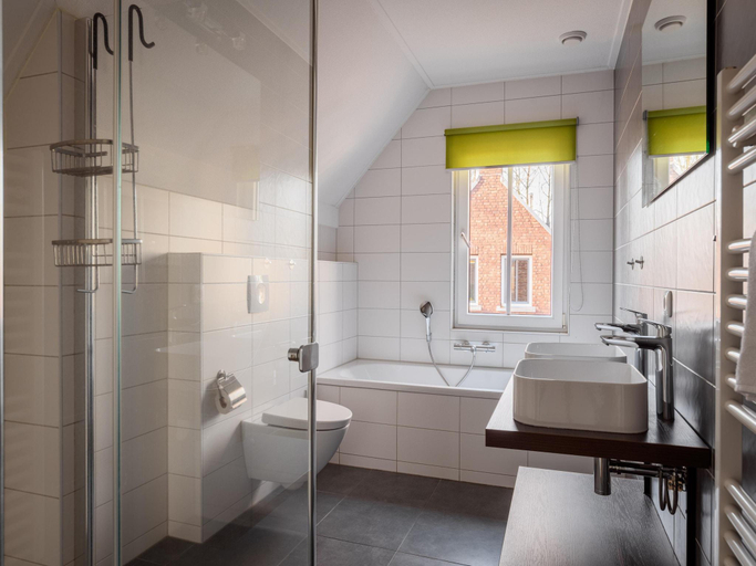 Bathroom, Villa in Maastricht with Sauna & Bubble Bath, Limburg