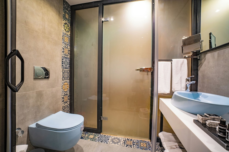 Bathroom 4, L HOTEL Sarigerme, Ortaca