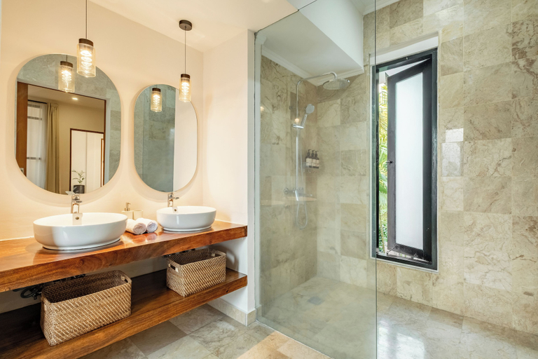 Bathroom 3, Cozy 4BR Villa Shalom Near Canggu Beach, Badung