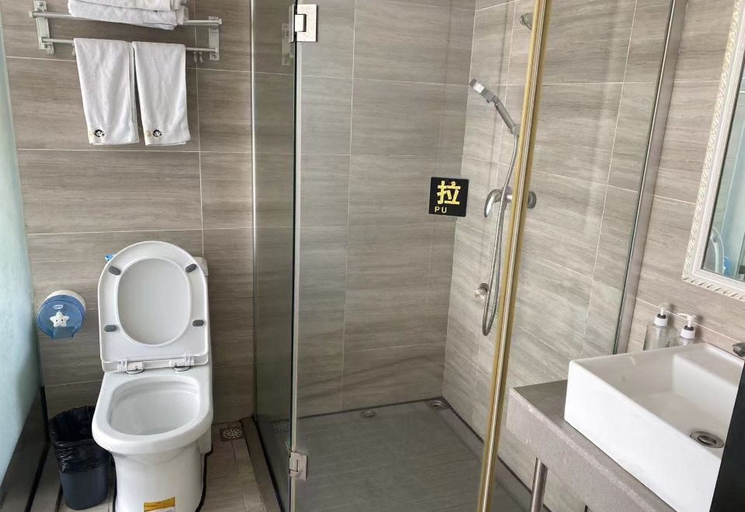 Bathroom 3, Panda Hotel (Chengdu Tianfu Square), Chengdu