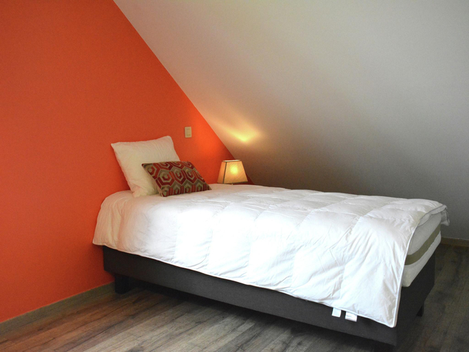 Bedroom 2, Modern villa in Rochefort close to the horses, Namur