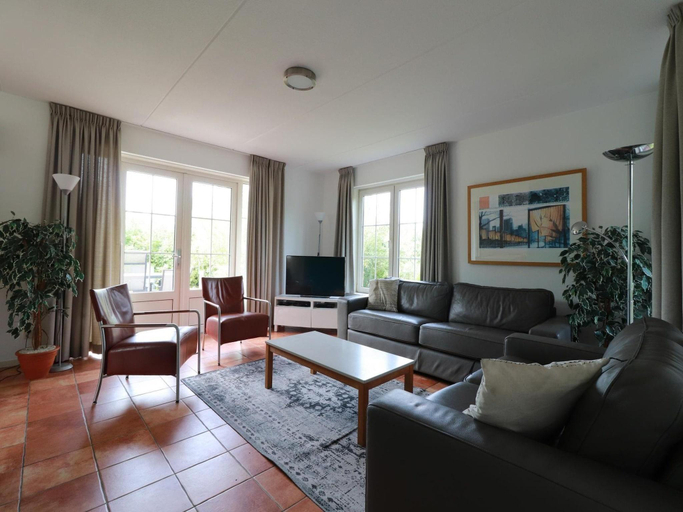 Interior view 4, Detached Spacious Beach Villa for 8, Wûnseradiel