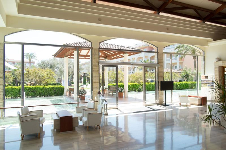 Public Area 4, Viva Blue and Spa, Baleares