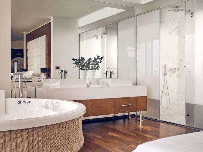 Bathroom 5, LESANTE BLU EXCLUSIVE BEACH RESORT, Ionian Islands