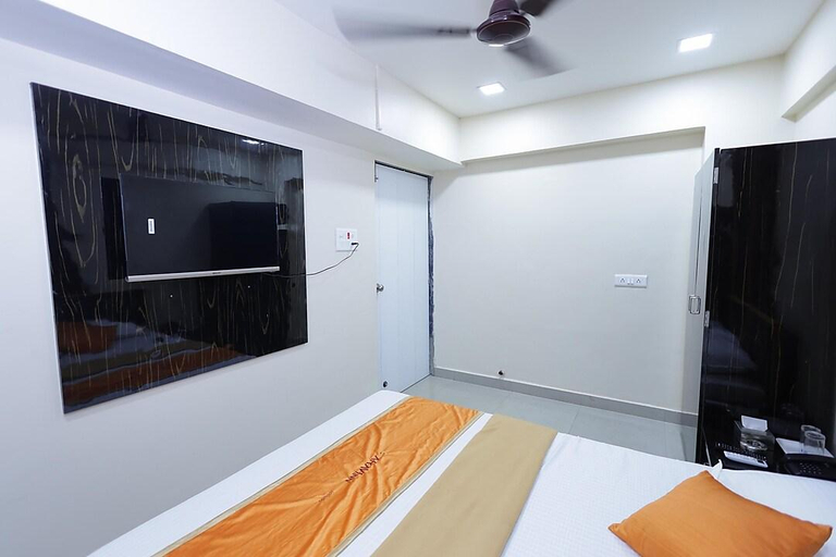 Bedroom 4, Hotel Aravi Inn, Raigarh