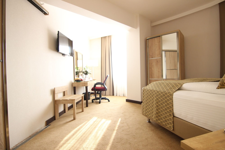 Bedroom 3, Atlas Oteli, Konak