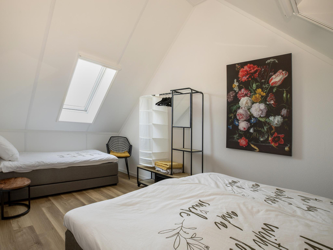 Bedroom 2, Villa in Friesland with Garden and Terrace, Skarsterlân