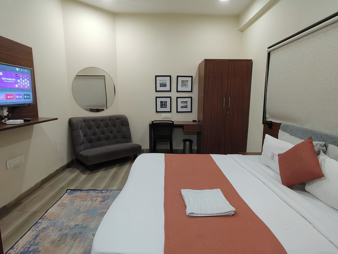 Room 3, Hotel Weekend by Benchmark, Indore