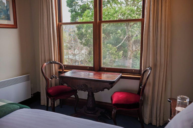 Bedroom 2, Franklin Manor, West Coast